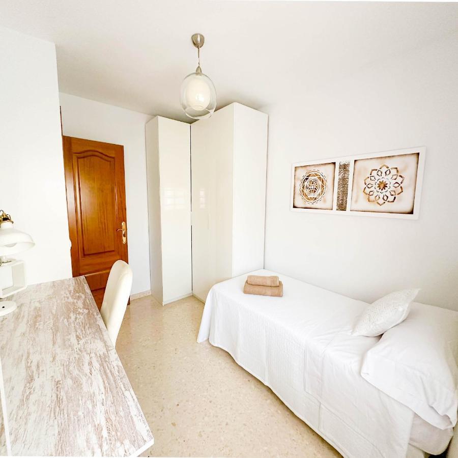 Apartament Catalina - Close To The Beach Estepona Exterior photo